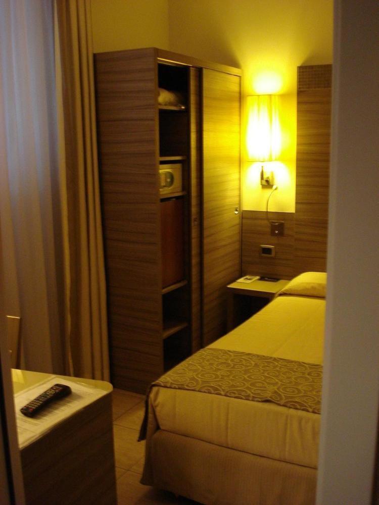 Morrisson Exclusive Rooms Roma Dış mekan fotoğraf
