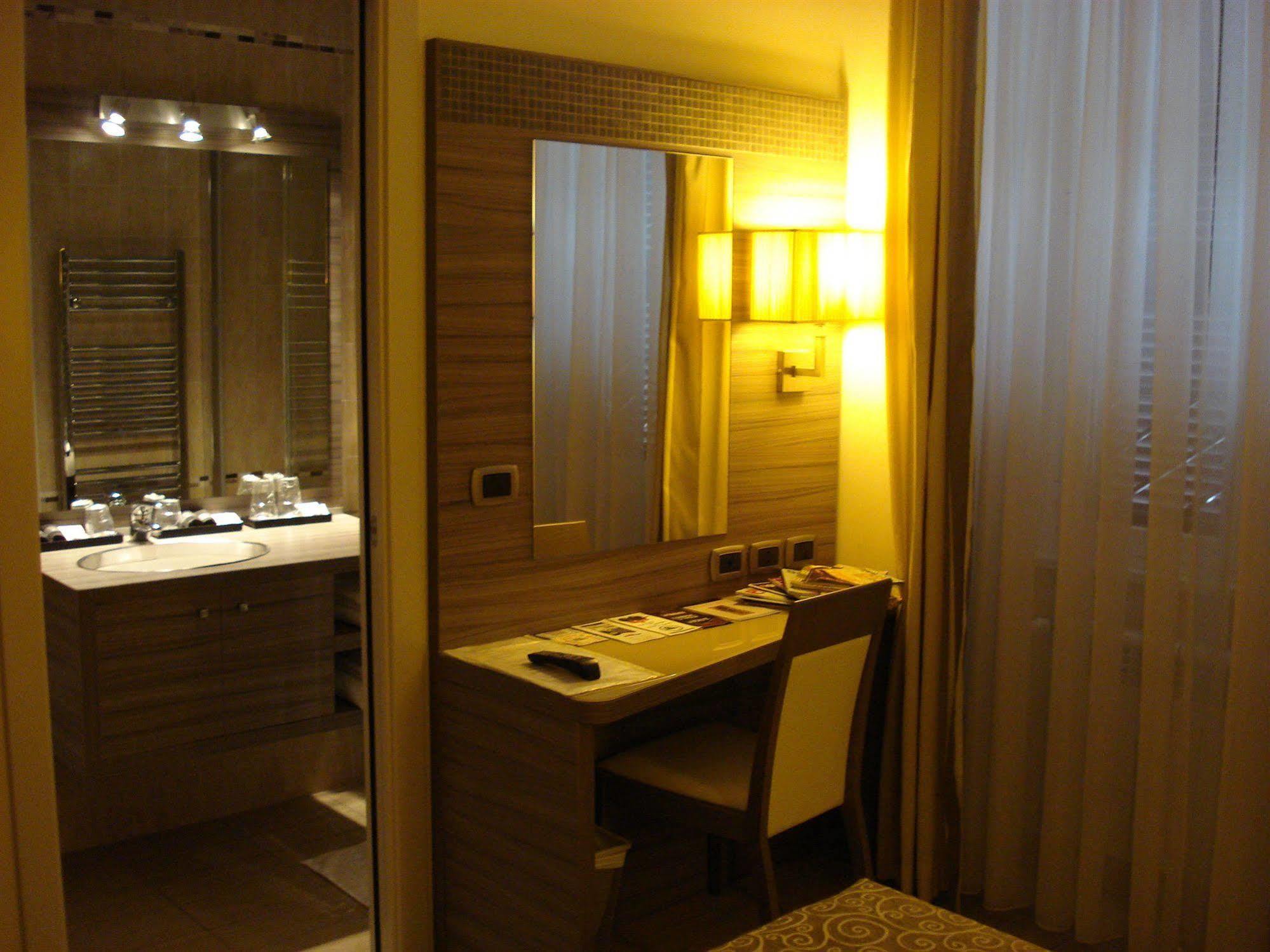 Morrisson Exclusive Rooms Roma Dış mekan fotoğraf