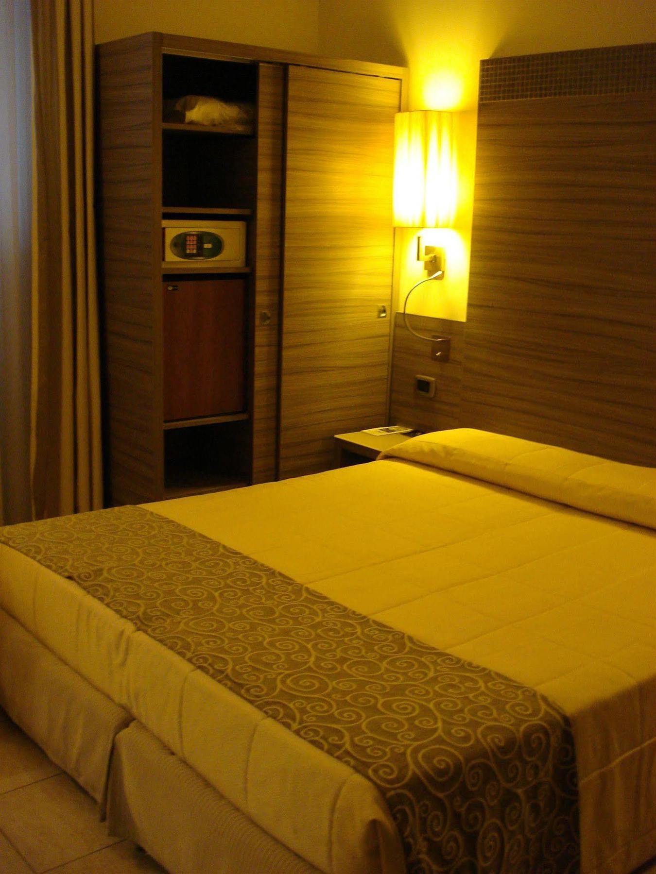 Morrisson Exclusive Rooms Roma Dış mekan fotoğraf